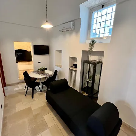 Vicolo 4 *
