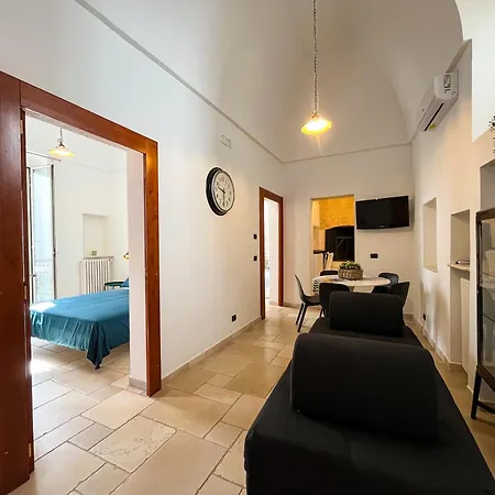 Vicolo 4 *